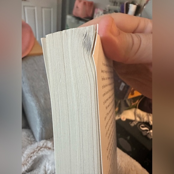 Do Less by Kate Northrup Book Paperback - Picture 4 of 4